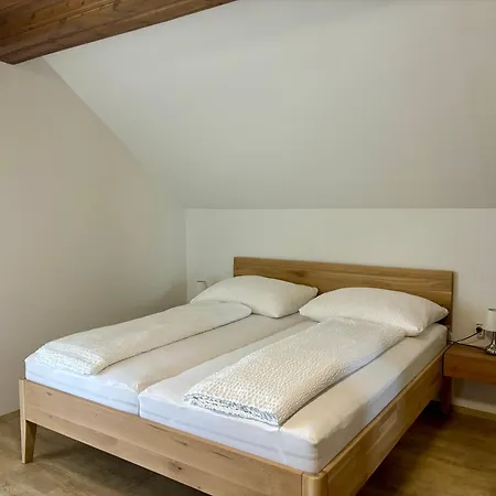 Frühstückspension Haus Dietrich Am Red Bull Ring