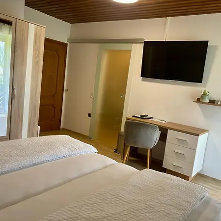 Haus Dietrich Am Red Bull Ring Bed & Breakfast *