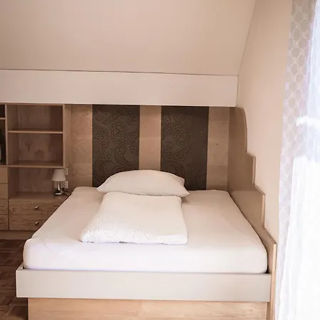 Haus Dietrich Am Red Bull Ring Panzió