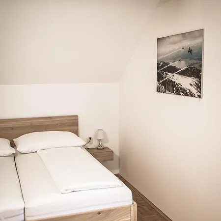 Panzió Haus Dietrich Am Red Bull Ring