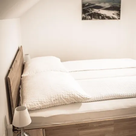 Bed & Breakfast Haus Dietrich Am Red Bull Ring *