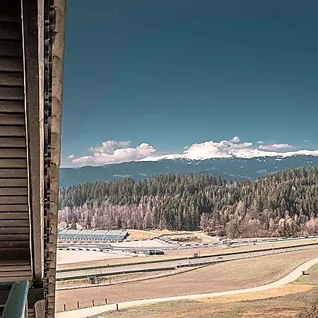 Haus Dietrich Am Red Bull Ring Alojamento de Acomodação e Pequeno-almoço Spielberg Bei Knittelfeld