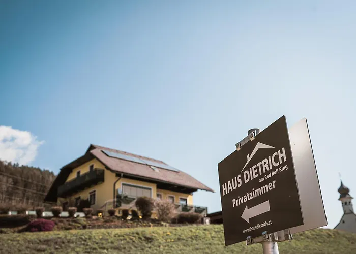 Haus Dietrich Am Red Bull Ring Bed & Breakfast 3*