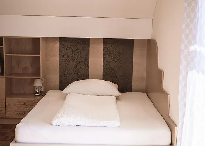 Haus Dietrich Am Red Bull Ring Bed & Breakfast